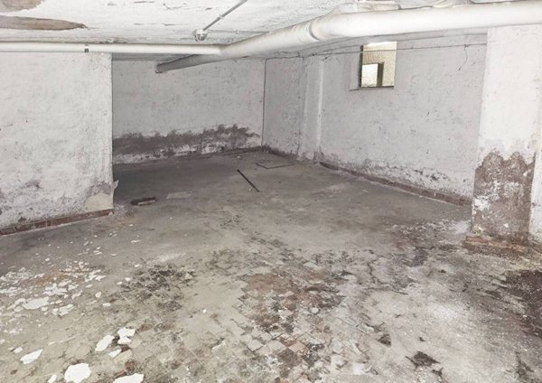 locale commerciale in vendita a Roma in zona Della Vittoria