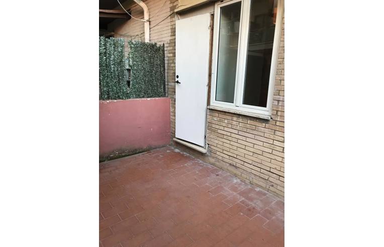 negozio in vendita a Roma in zona Ostia