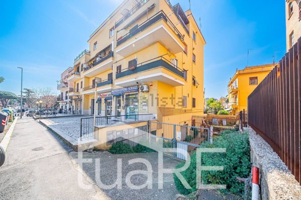 casa semindipendente in vendita a Roma in zona Ponte Mammolo