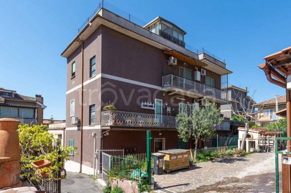 appartamento in vendita a Roma in zona Massimina/Casal Lumbroso