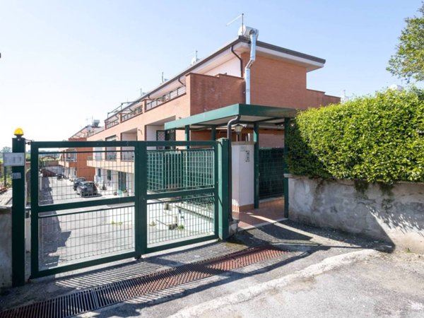 casa indipendente in vendita a Roma in zona Borghesiana