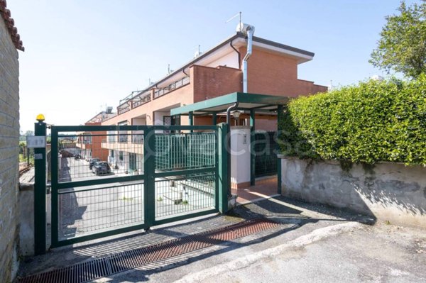 casa indipendente in vendita a Roma in zona Ponte di Nona