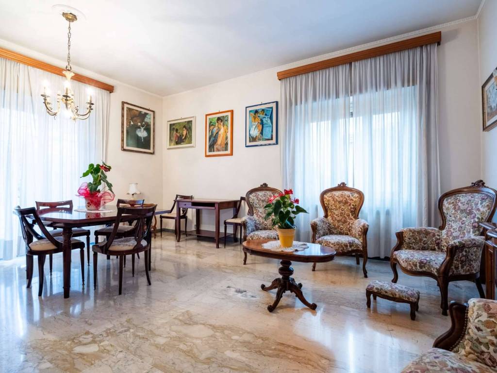 appartamento in vendita a Roma in zona Gianicolense