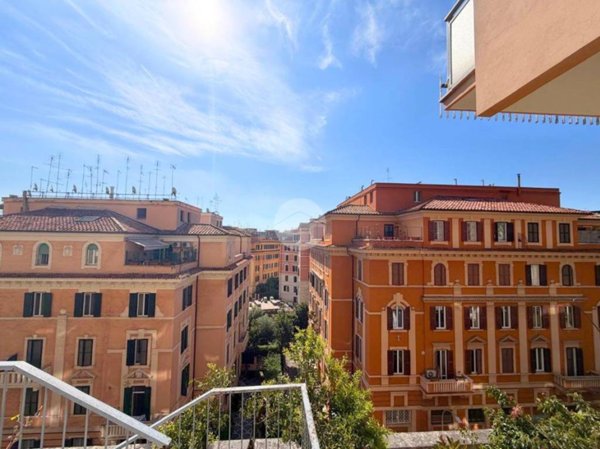 appartamento in vendita a Roma in zona Gianicolense