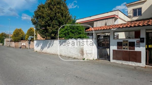 appartamento in vendita a Roma in zona Acilia