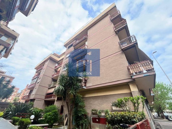 appartamento in vendita a Roma in zona Ostia