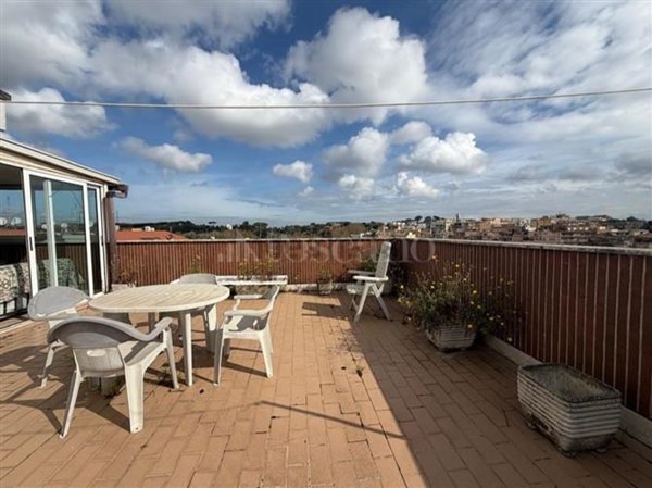 appartamento in vendita a Roma in zona Gianicolense