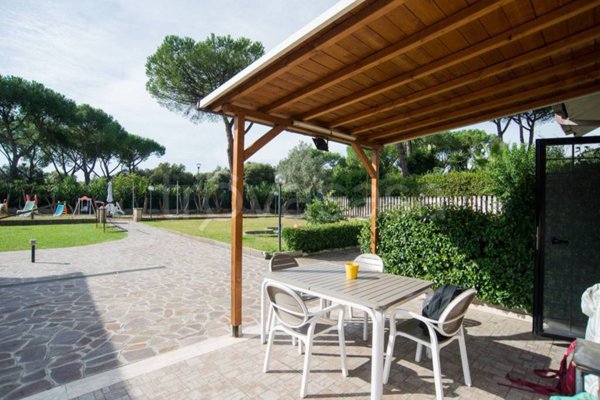 casa indipendente in vendita a Roma in zona Romanina