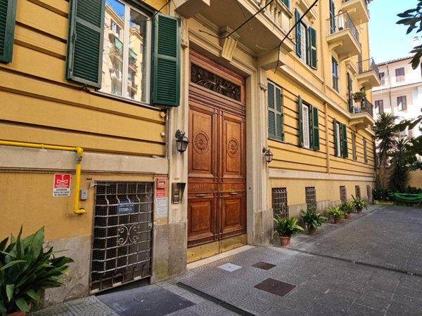 appartamento in vendita a Roma in zona Appio Latino