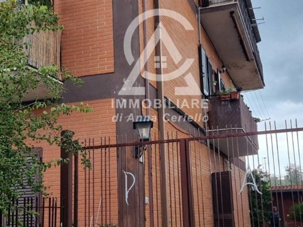 appartamento in vendita a Roma in zona Giardini di Corcolle