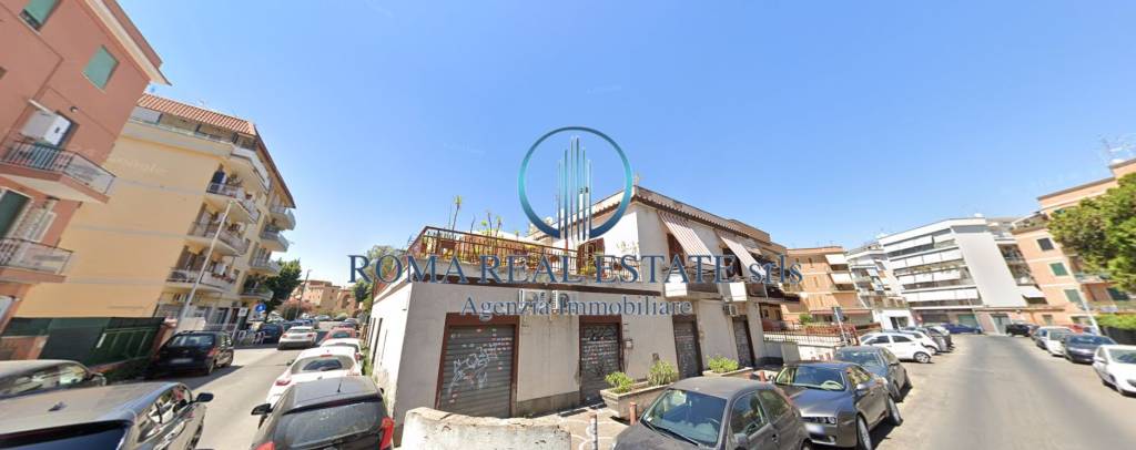 negozio in vendita a Roma in zona Alessandrino