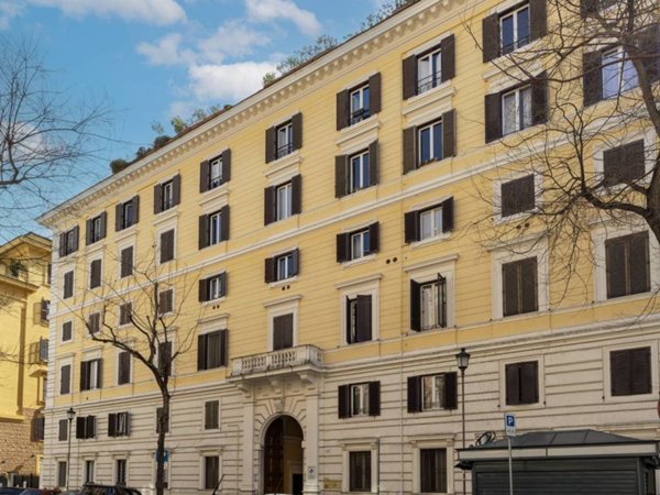 appartamento in vendita a Roma in zona Rione Prati