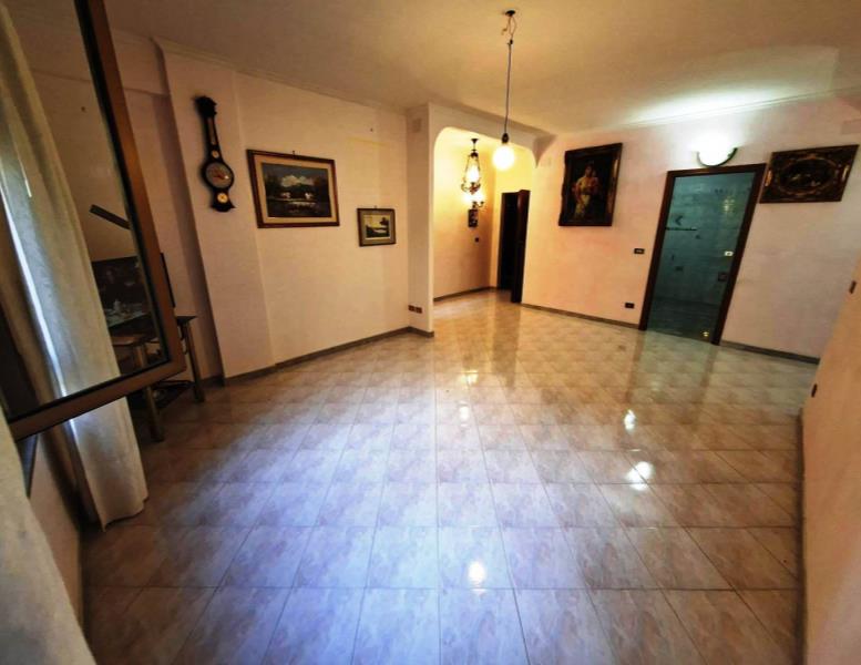 appartamento in vendita a Roma in zona Appio Claudio