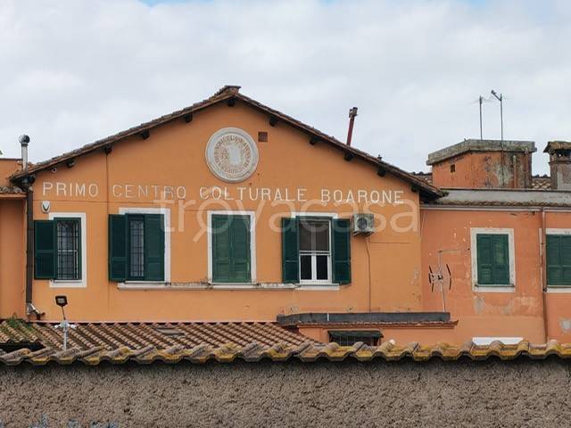 appartamento in vendita a Roma in zona Ostia Antica