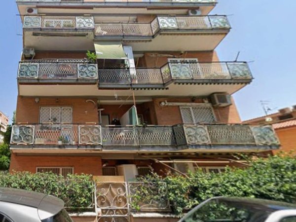 appartamento in vendita a Roma in zona Primavalle