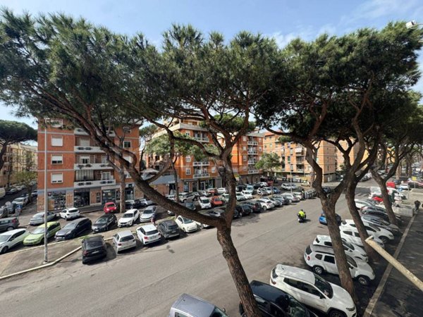 appartamento in vendita a Roma in zona Ostia