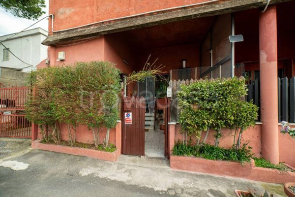 appartamento in vendita a Roma in zona Casal Monastero