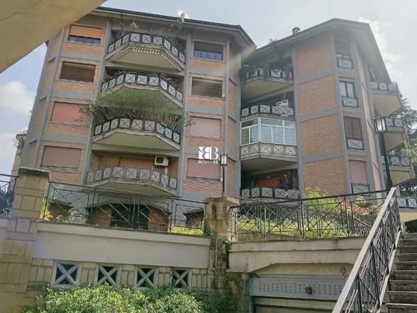 appartamento in vendita a Roma in zona Ardeatino