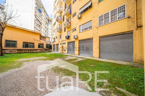 locale di sgombero in vendita a Roma in zona Ostiense
