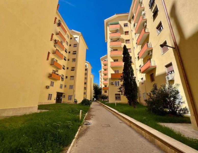 appartamento in vendita a Roma in zona Don Bosco
