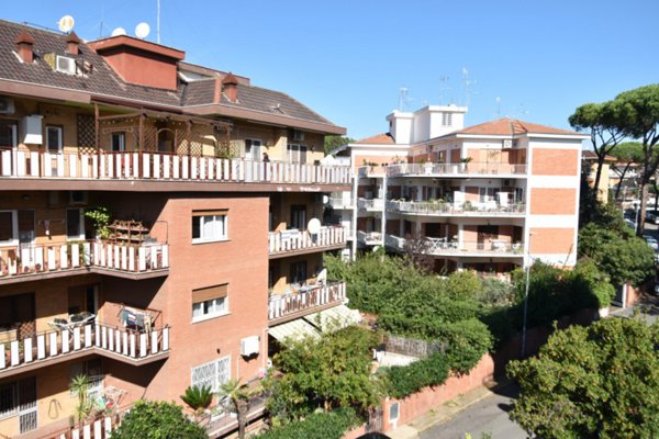 appartamento in vendita a Roma in zona Torrevecchia