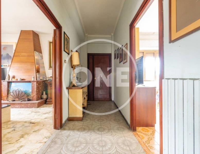 appartamento in vendita a Roma in zona Colle Prenestino