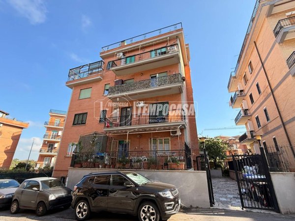 appartamento in vendita a Roma in zona Ottavia