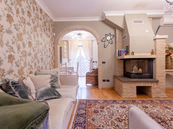 appartamento in vendita a Roma in zona Castel di Leva