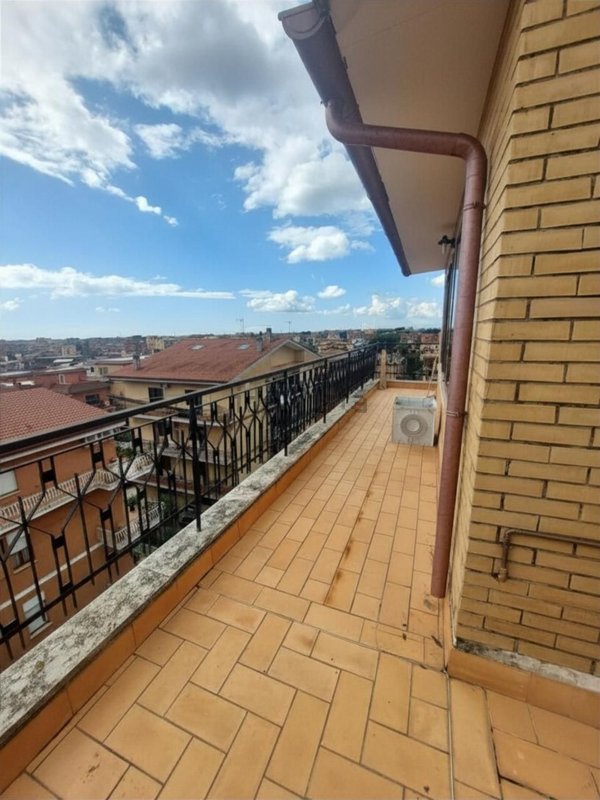 appartamento in vendita a Roma in zona Palmarola