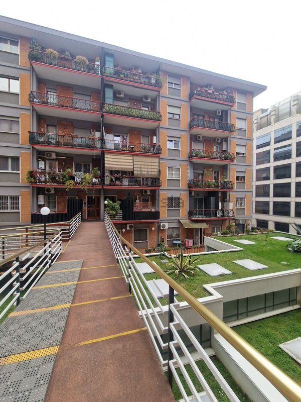 appartamento in vendita a Roma in zona Ardeatino