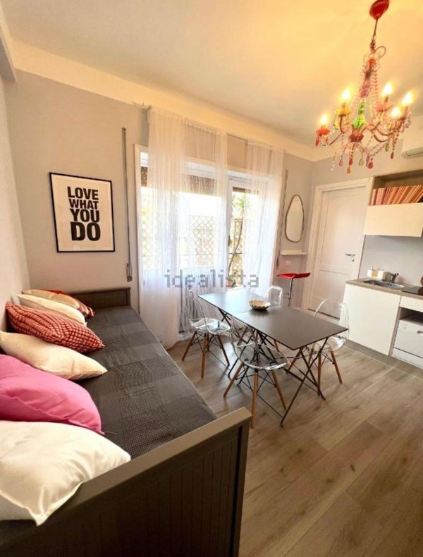 appartamento in vendita a Roma in zona Portuense