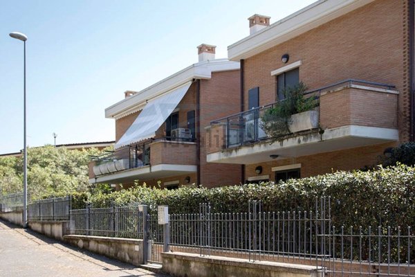 appartamento in vendita a Roma in zona Cinquina