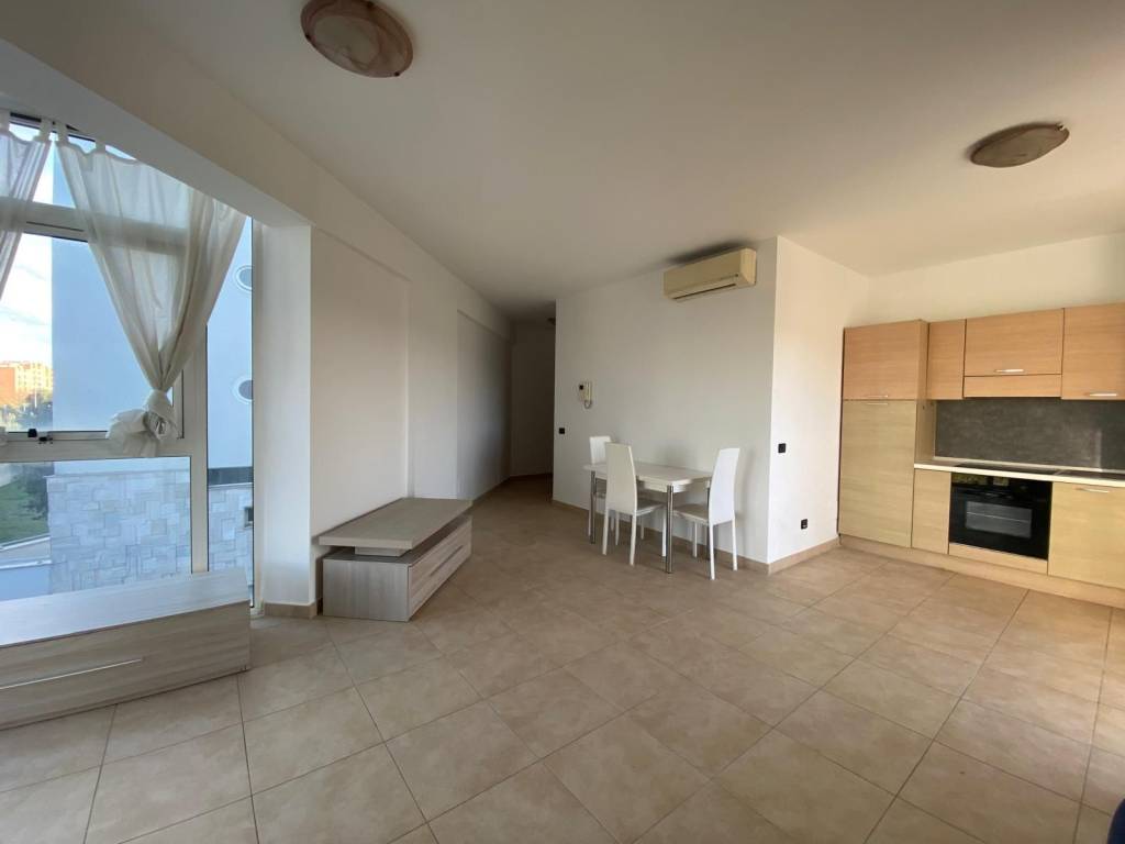 appartamento in vendita a Roma in zona Ostia