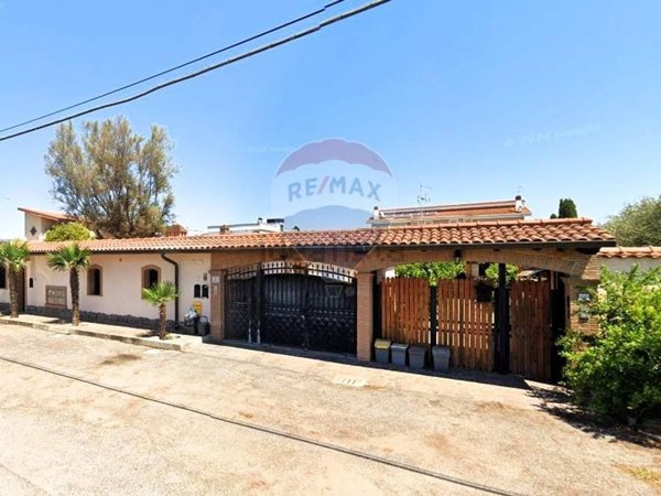 appartamento in vendita a Roma in zona Infernetto