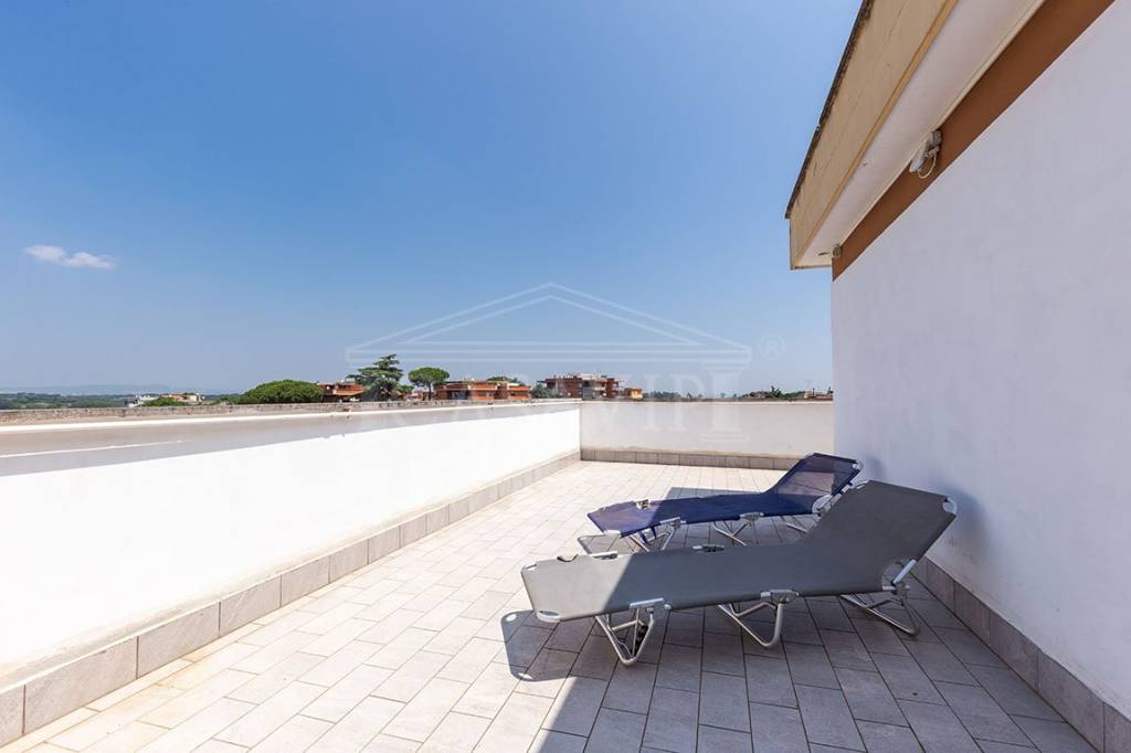 appartamento in vendita a Roma in zona Grottarossa