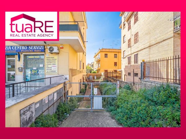 locale di sgombero in vendita a Roma in zona Ponte Mammolo