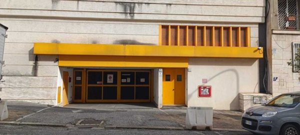 appartamento in vendita a Roma in zona Tuscolano