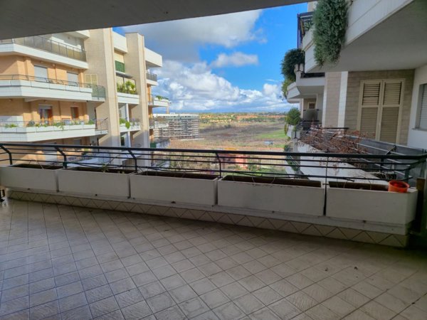 appartamento in vendita a Roma in zona Giuliano Dalmata