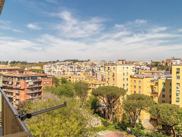 appartamento in vendita a Roma in zona Gianicolense