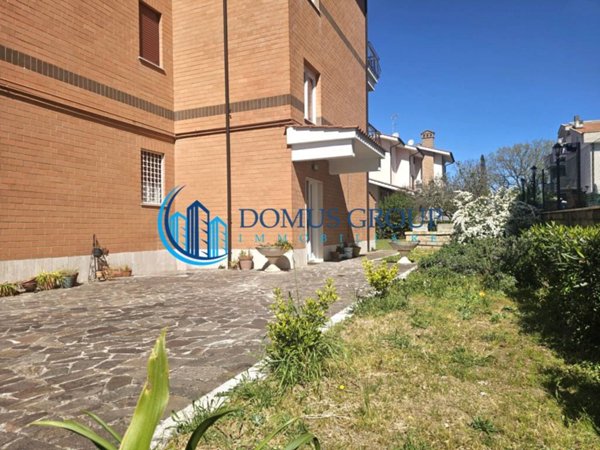 appartamento in vendita a Roma in zona Selva Candida
