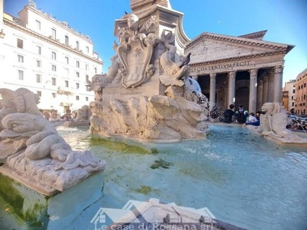 appartamento in vendita a Roma in zona Parione/Sant'Eustachio