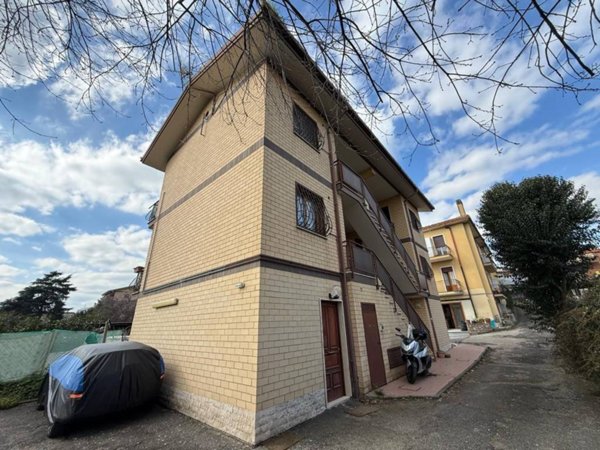 appartamento in vendita a Roma in zona Tor Vergata/Torrenova