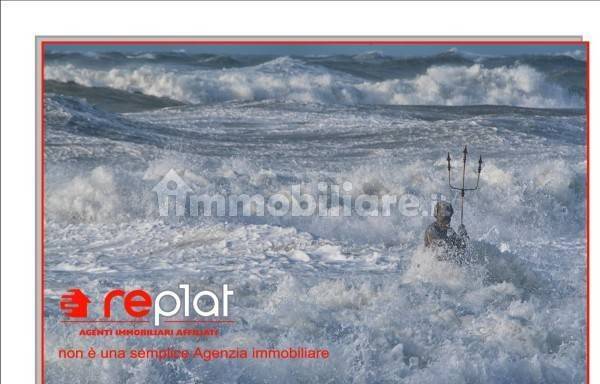 appartamento in vendita a Roma in zona Ostia