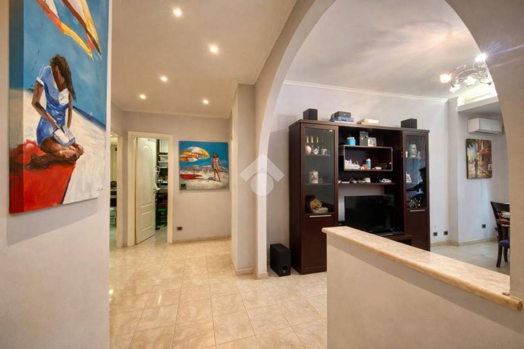 appartamento in vendita a Roma in zona Cinecittà