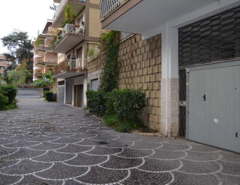 appartamento in vendita a Roma in zona Monte Sacro/Talenti