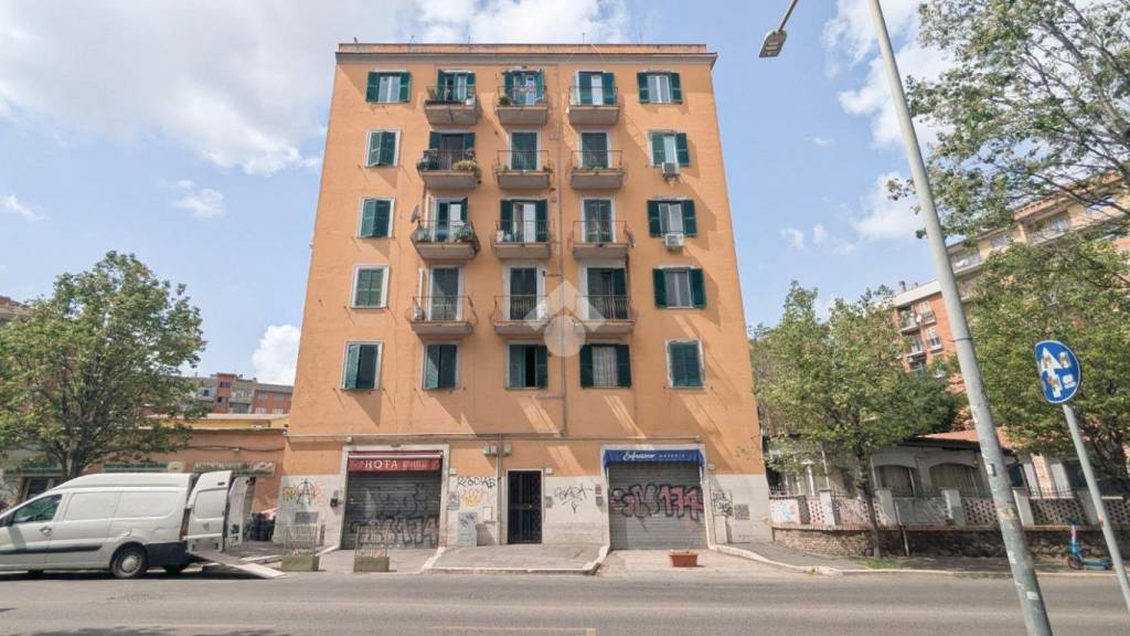 appartamento in vendita a Roma in zona Alessandrino