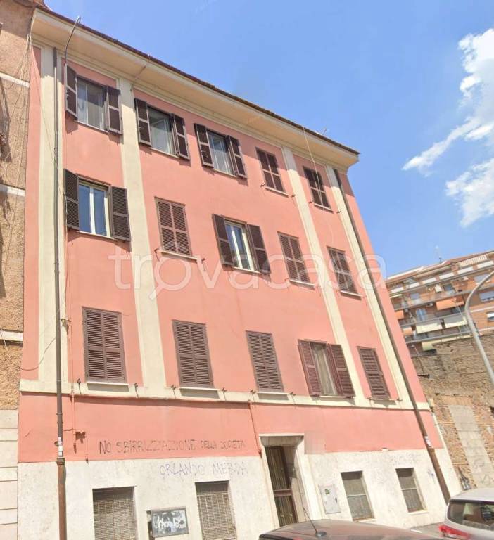 appartamento in vendita a Roma in zona Tuscolano