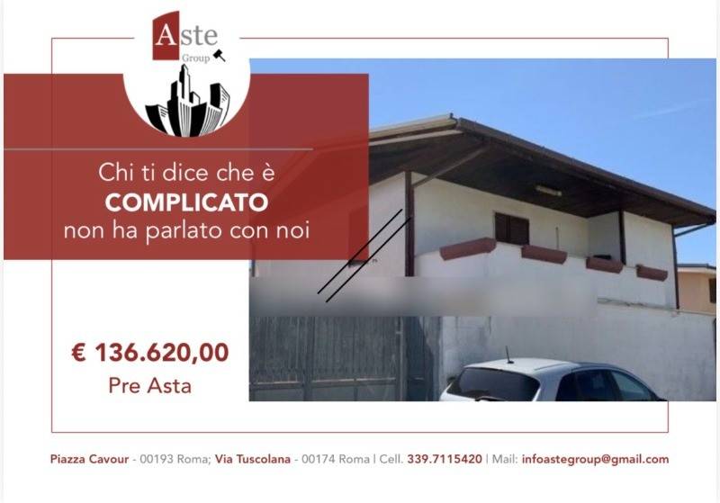 appartamento in vendita a Roma in zona Ostia Antica
