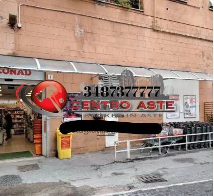 negozio in vendita a Roma in zona Tuscolano