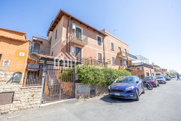 appartamento in vendita a Roma in zona Ponte Mammolo